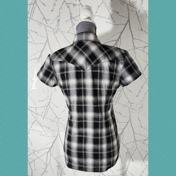 Roper Black Plaid Pearl Snap Western Blouse - Picture 4 of 5